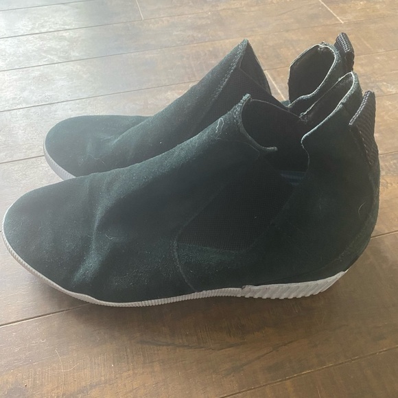 Sorel Out N About Slip on Wedge shoes - Picture 14 of 14